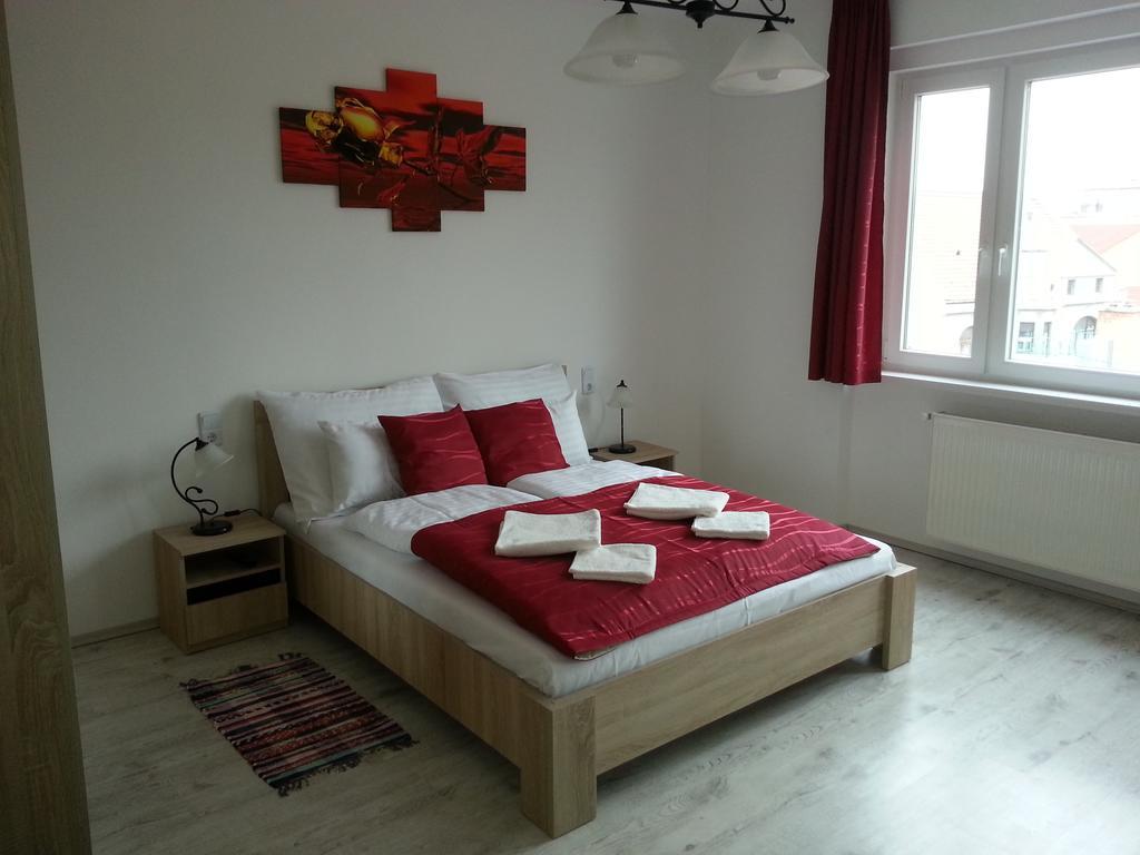 Downtown Apartment ミシュコルツ エクステリア 写真